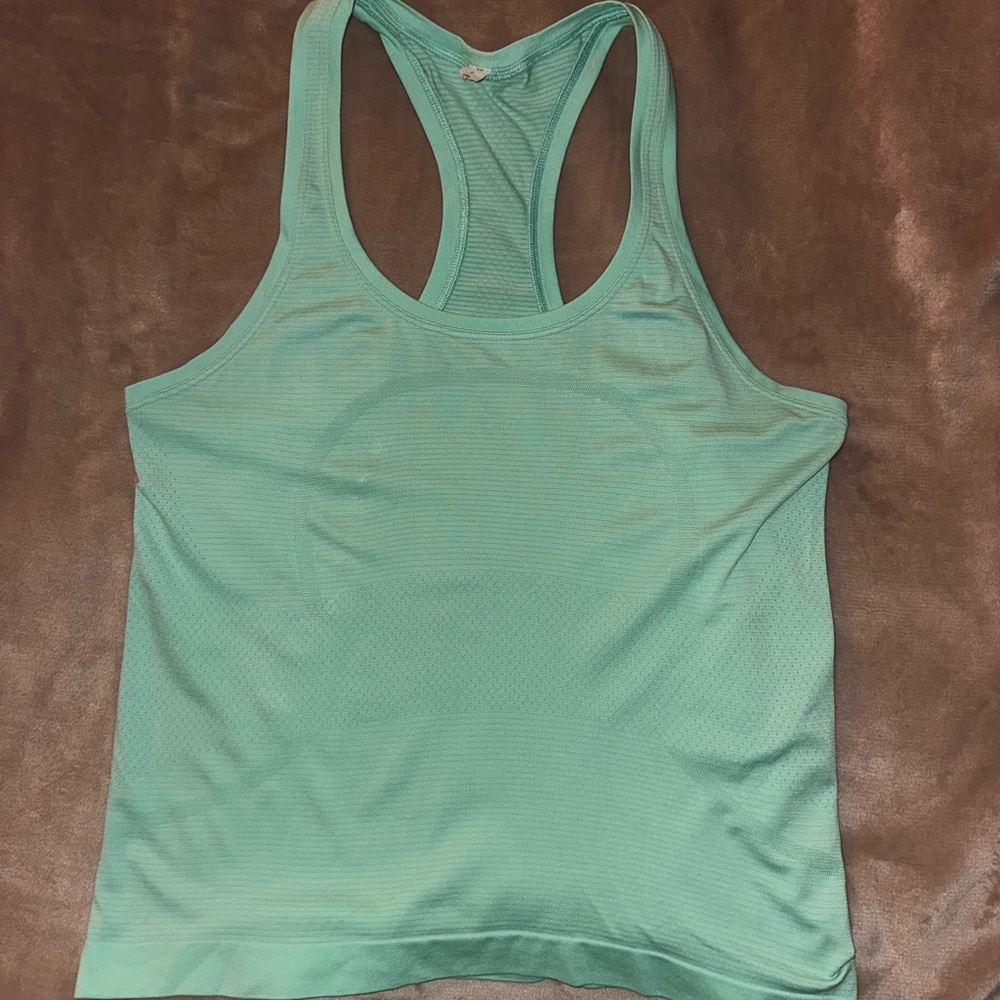 Lululemon Swiftly Tech Racerback Tank Top-waist length, mint color. Size 8